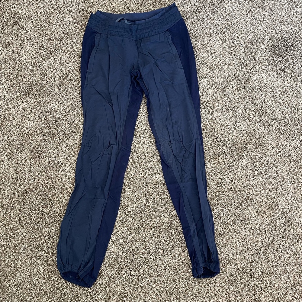 lululemon joggers